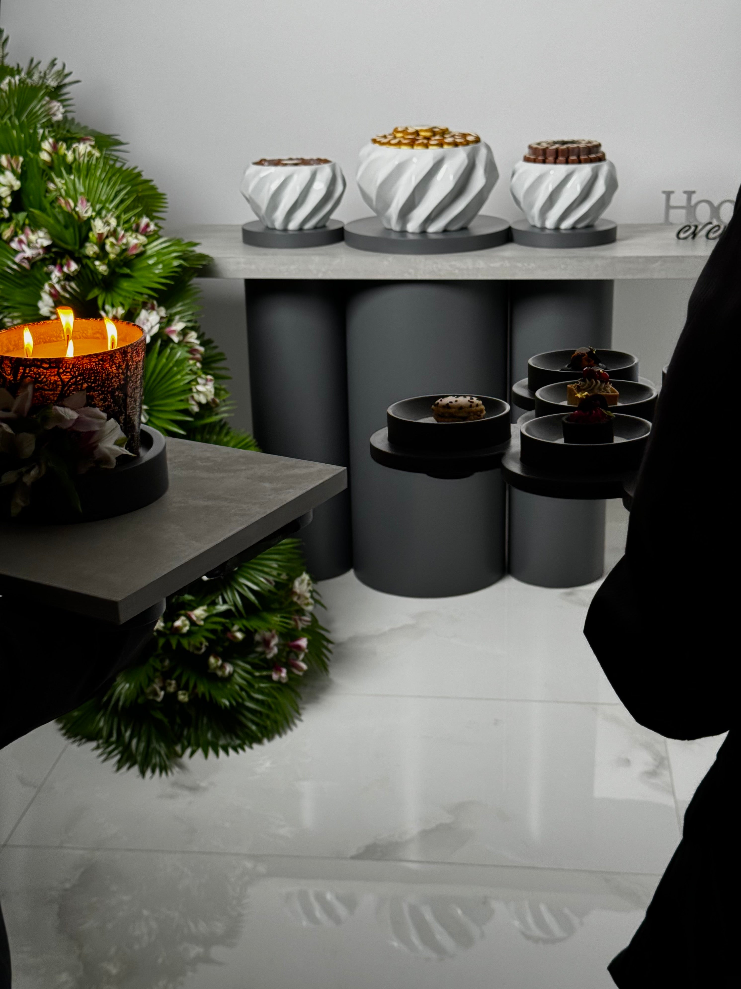 GREY | ثيم رمادي