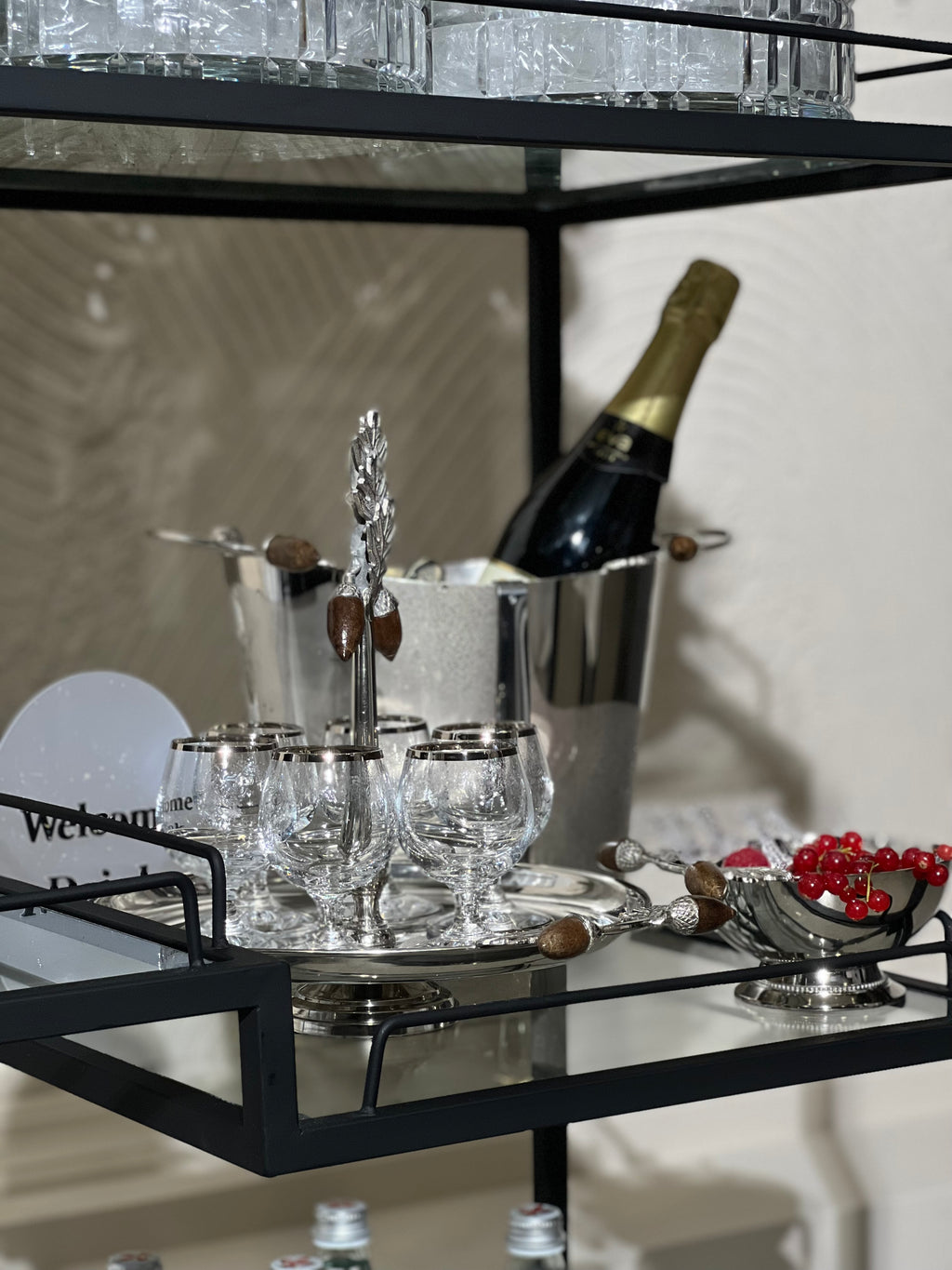 Black Trolly | الترولي الأسود